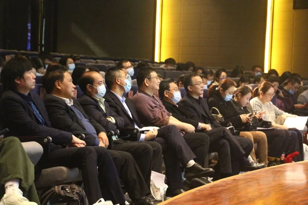 深耕在线教育,华东人才教育集团当选上海信息服务业行业协会副会长单位